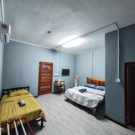 Roo Stay Tok Wan 1 Kampong Nail Номер фото